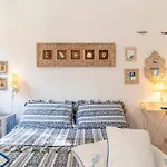 Guesthost - Lovely With Garden And Parking Appartement Chioma