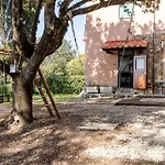Appartement Guesthost - Lovely With Garden And Parking Chioma
